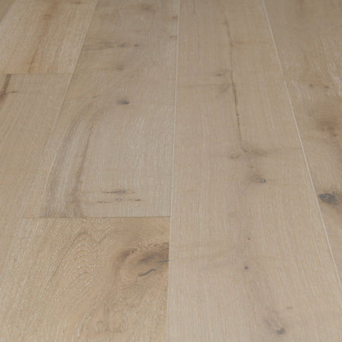 Lusso Catania Luxe Frost Engineered Oak Lusso Catania Luxe Frost Engineered Oak