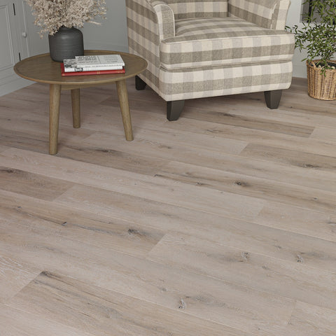 Lusso Taranto Cliffside Oak SPC Click Vinyl Flooring Lusso Taranto Cliffside Oak SPC Click Vinyl Flooring