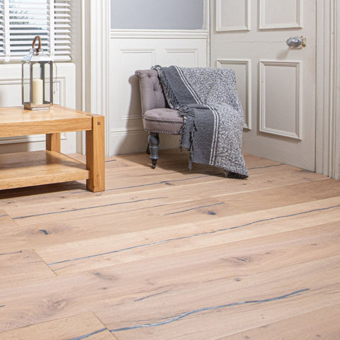 Lusso Trento Distressed Oiled Smoked White Engineered Oak 220mm Lusso Trento Distressed Oiled Smoked White Engineered Oak 220mm