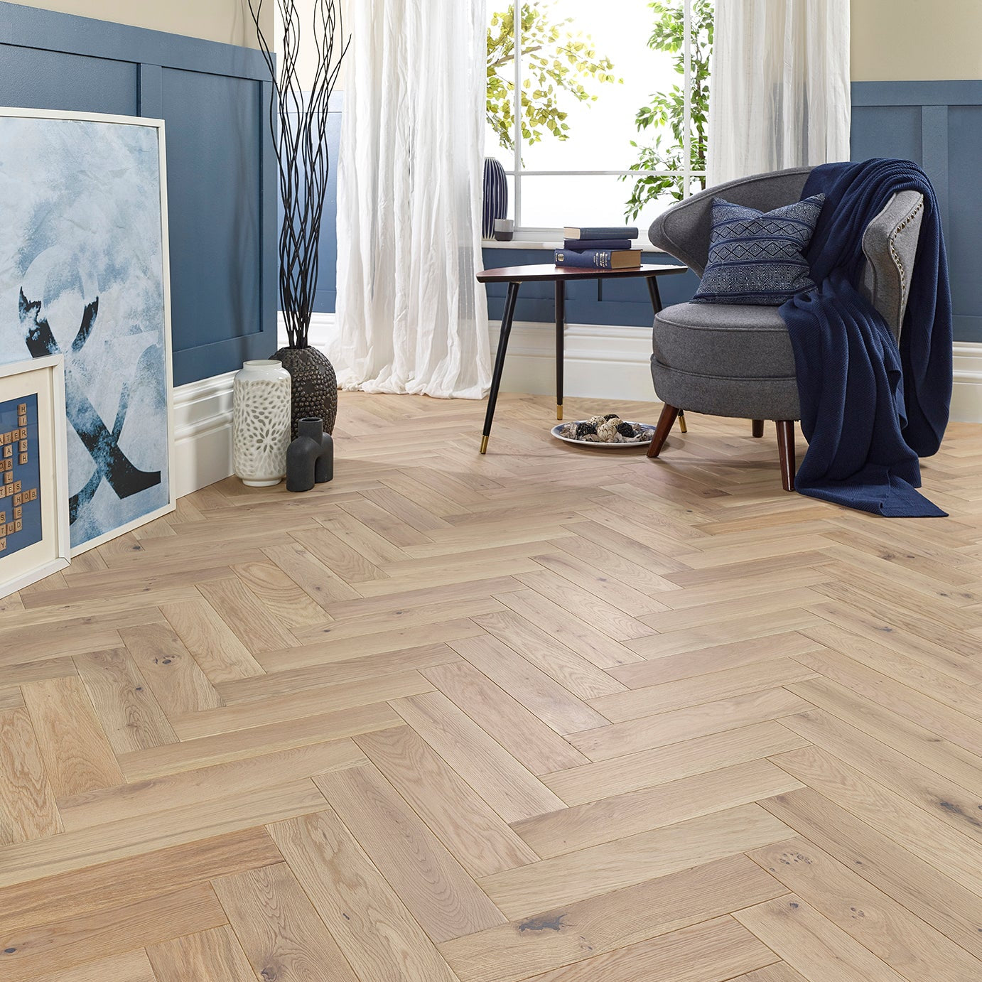 Lusso Novara Herringbone Invisible Engineered Oak