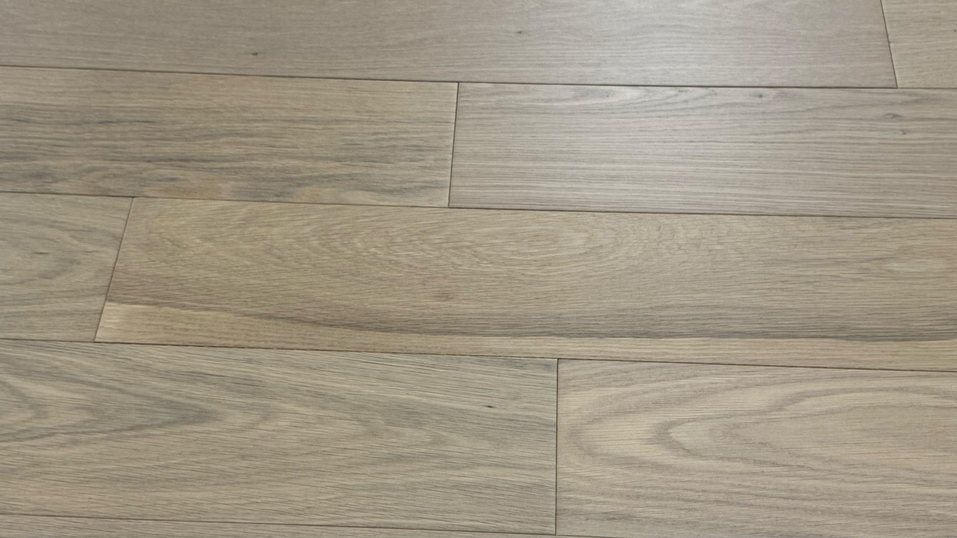 Lusso Uniqo Invisible Engineered Oak Flooring