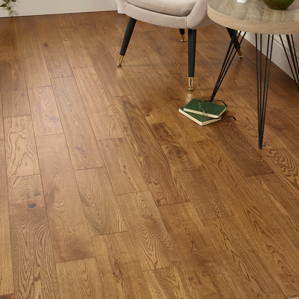 Florence Golden Handscraped Solid Oak Flooring 125mm - (SAMPLE)