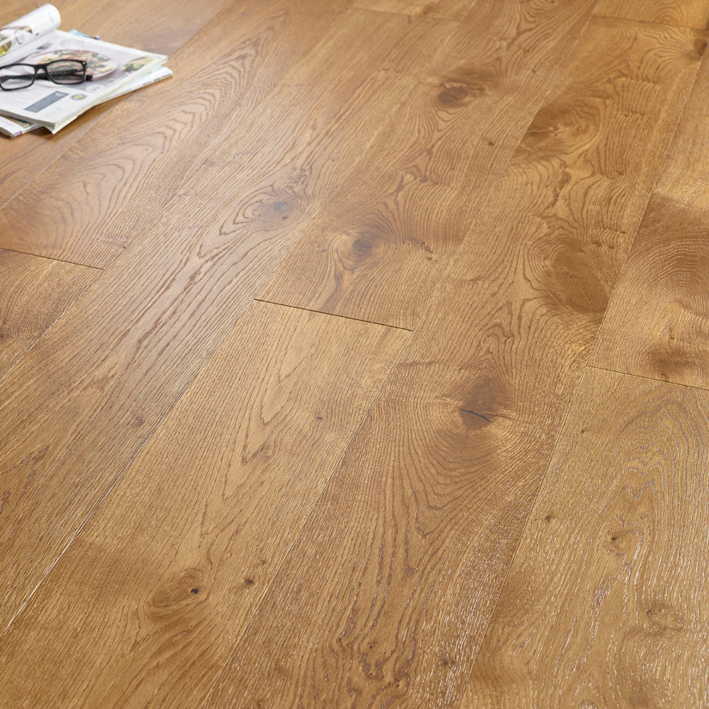 Catania Smoked Brushed & Lacquered Engineered Oak 190mm - (SAMPLE)