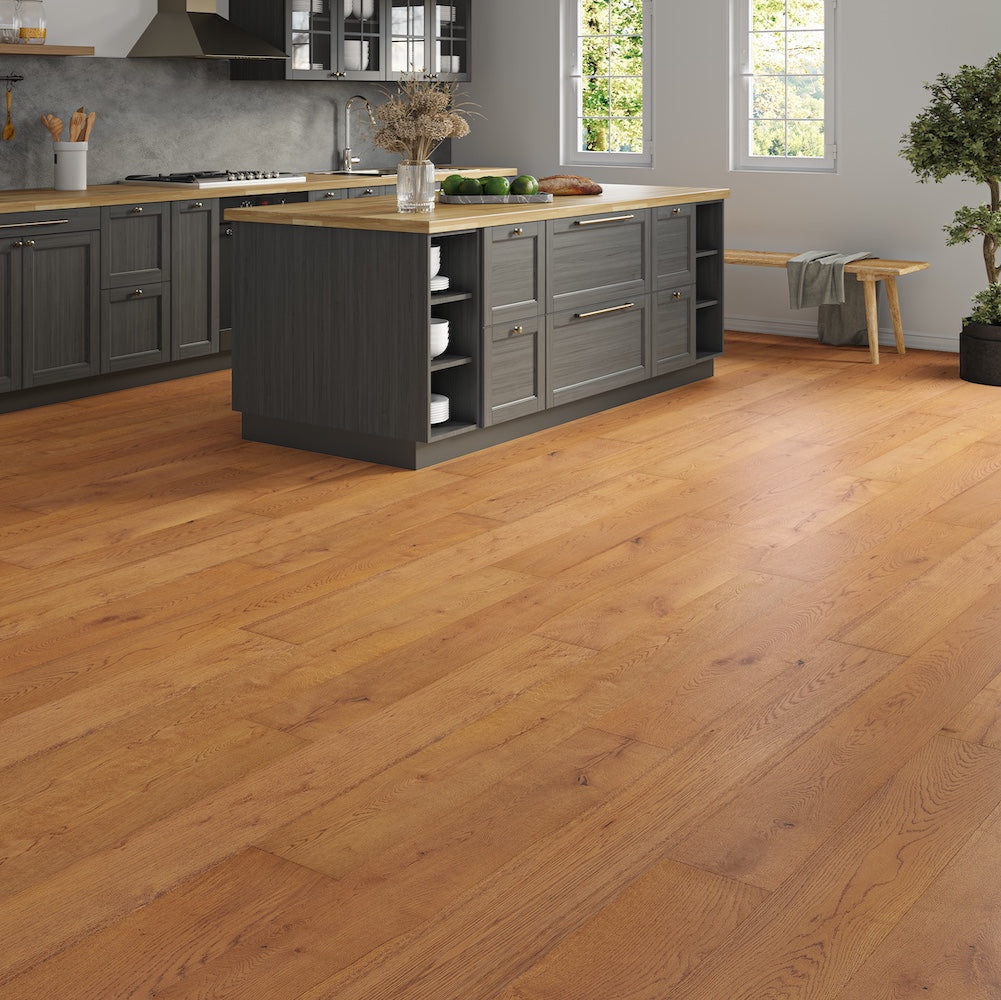 Lusso Venice Luxe Golden Oak Brushed & Lacquered 20/6mm Engineered Oak