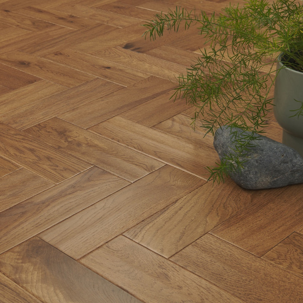 Lusso Novara Luxe Honeycomb Herringbone Engineered Oak - (SAMPLE)