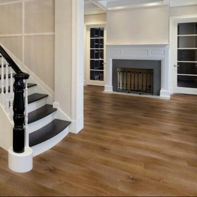 Lusso Trento Distressed Cognac Brushed & Lacquered Engineered Oak 220mm - (SAMPLE)