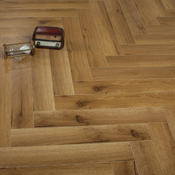Lusso Parma Traditional Oak Herringbone Laminate Flooring 12mm