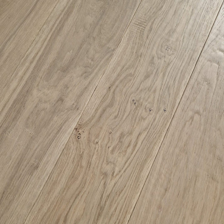 Natures Own Brushed Smoked & UV Lacquered Ghost Engineered Oak Flooring